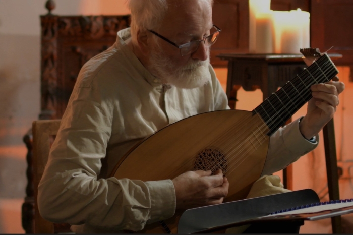 Hugh Cherry, Lutenist at video production in Ruthin, North Wales